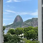 Apto Com Vista Na Praia De Botafogo